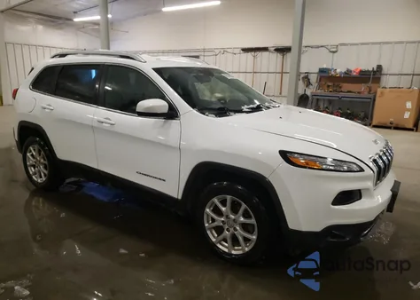 2017 Jeep Cherokee Latitude 4X4 from USA, damaged, VIN 1C4PJMCS3HW606482